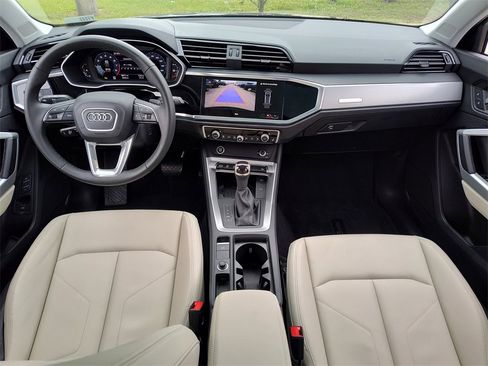 Certified 2025 Audi Q3 2.0T Premium w/ Convenience Package image 33