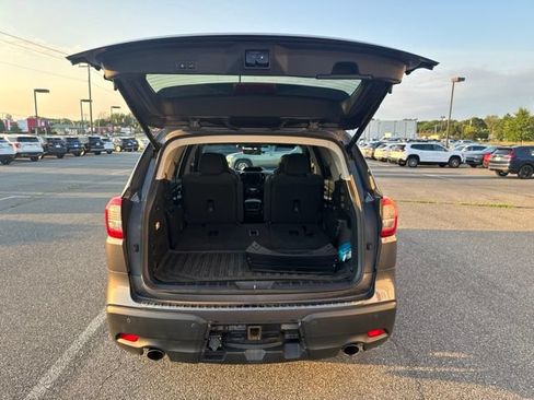 Used 2022 Subaru Ascent Onyx Edition AWD/4WD image 9