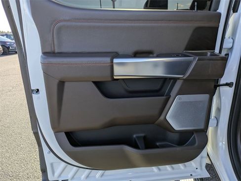 Used 2023 Ford F250 King Ranch w/ Chrome Package image 32