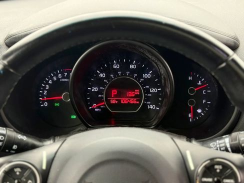 Used 2014 Kia Soul ! w/ Sun & Sound Package FWD image 22