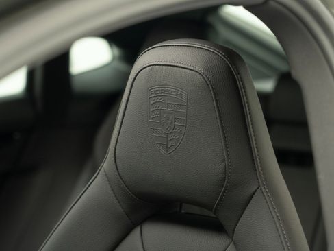 New 2026 Porsche Panamera 4 image 18