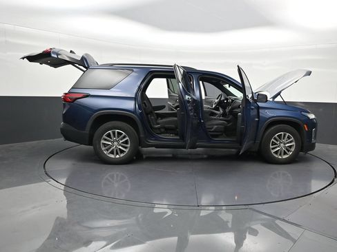 Used 2023 Chevrolet Traverse LT FWD image 33
