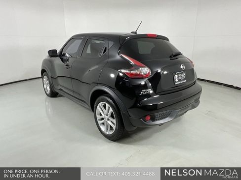 Used 2015 Nissan Juke SV w/ Technology Package image 6