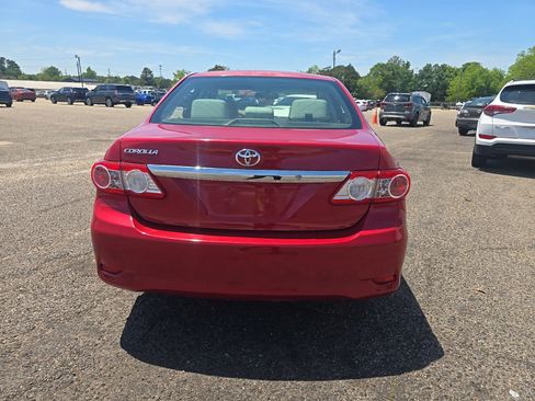Used 2013 Toyota Corolla L FWD image 3