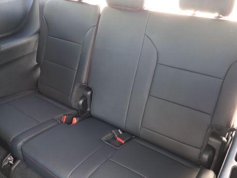 Used 2026 Chevrolet Traverse RS image 34