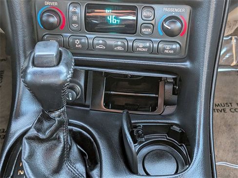 Used 2004 Chevrolet Corvette Convertible w/ Preferred Equipment Group image 24