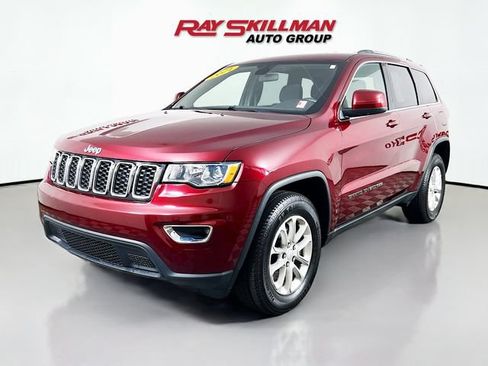 Used 2021 Jeep Grand Cherokee Laredo AWD/4WD image 3