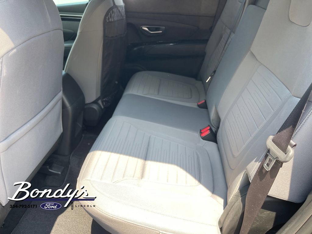 Used 2022 Hyundai Santa Cruz SEL w/ Activity Package FWD image 11