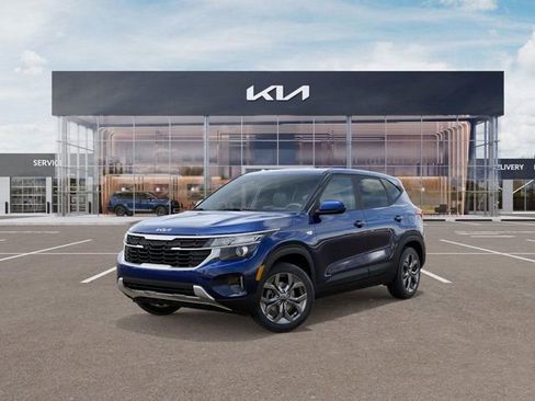 New 2026 Kia Seltos LX FWD image 1