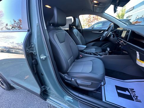 New 2026 Kia Niro EX image 21