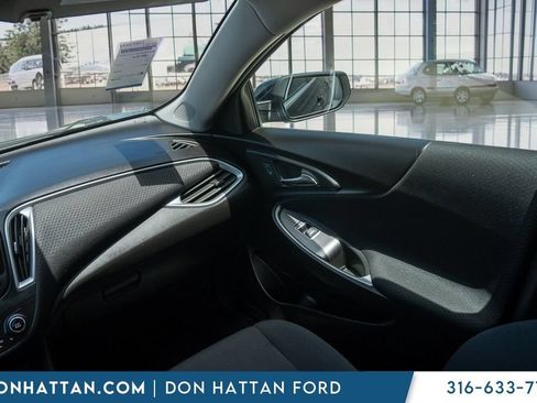 Used 2023 Chevrolet Malibu LT w/ Driver Confidence Package FWD image 17
