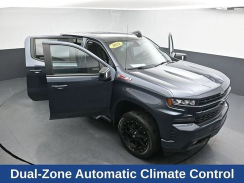 Used 2021 Chevrolet Silverado 1500 RST w/ Convenience Package II image 30