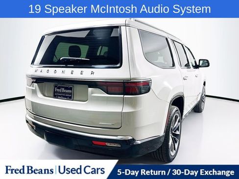 Used 2022 Jeep Wagoneer Series III w/ Premium Group I image 8