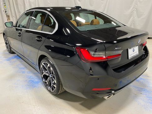 Certified 2025 BMW 330i xDrive Sedan w/ Convenience Package image 7