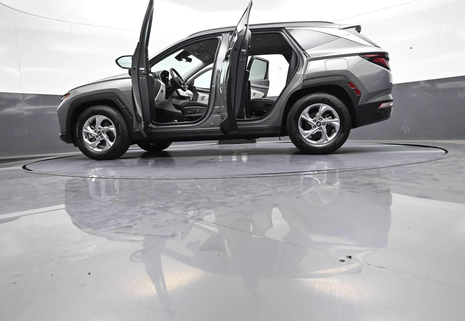 Used 2024 Hyundai Tucson SEL FWD image 49