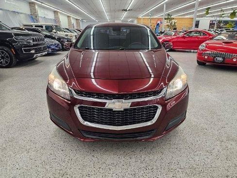 Used 2015 Chevrolet Malibu LT FWD image 3