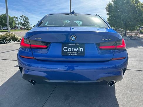 Used 2019 BMW 330i xDrive Sedan w/ M Sport Package AWD/4WD image 8