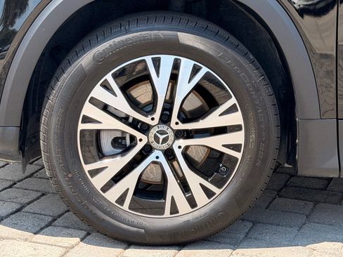 Certified 2024 Mercedes-Benz GLB 250 image 13