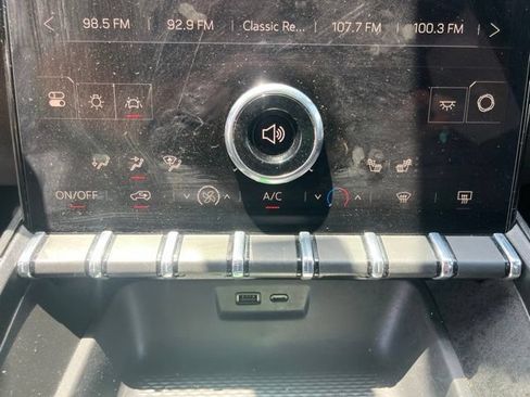 Used 2025 GMC Terrain Elevation AWD/4WD image 28