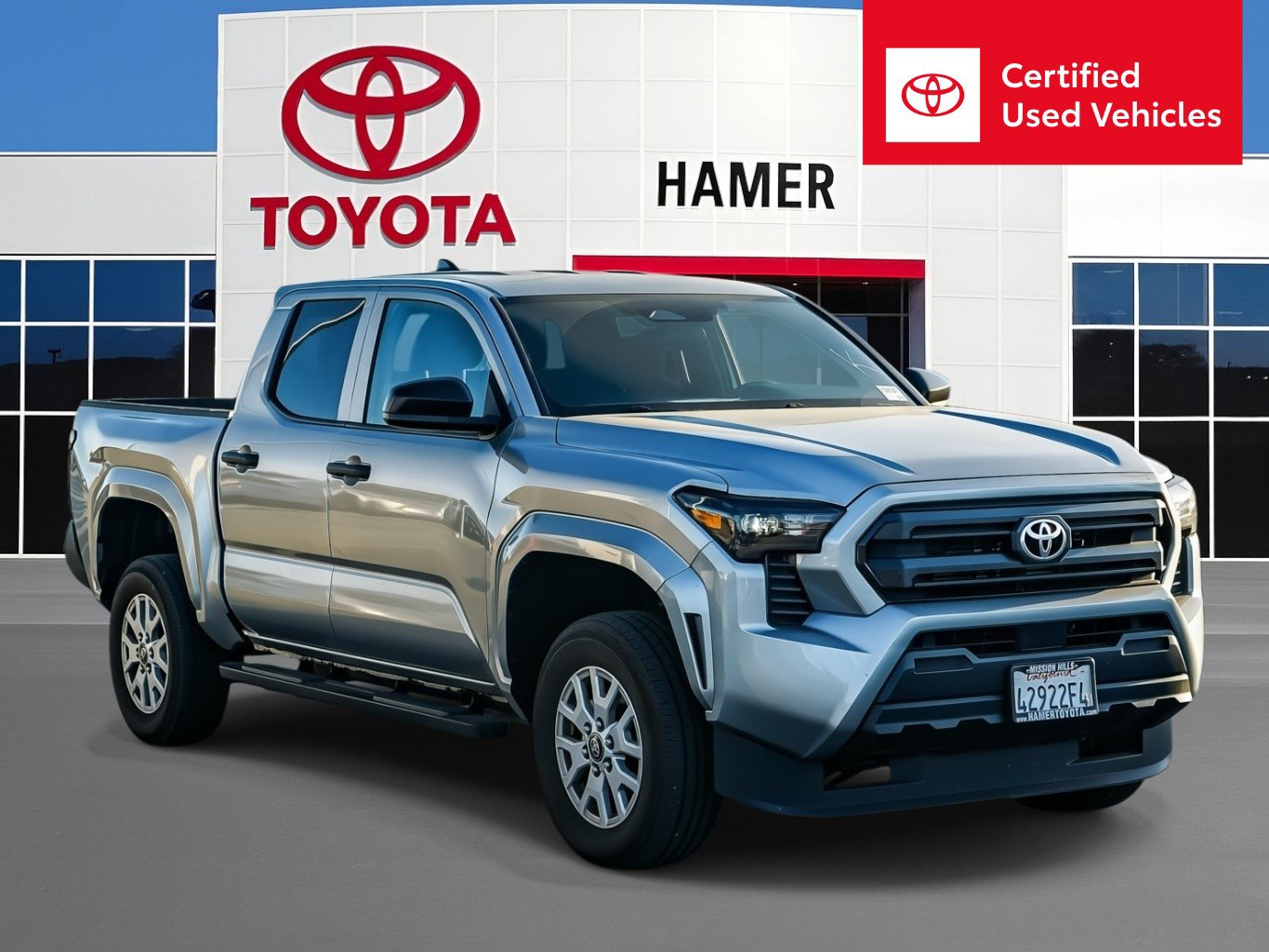 Used 2025 Toyota Tacoma SR RWD image 1