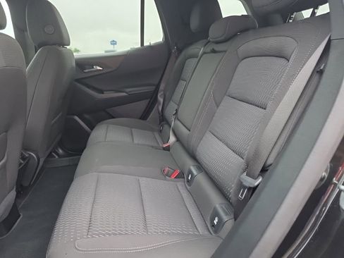 Used 2025 Chevrolet Equinox LT w/ Safety and Technology Package AWD/4WD image 10