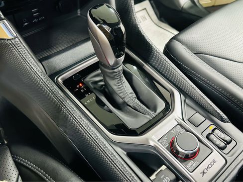 Certified 2024 Subaru Forester Limited image 13