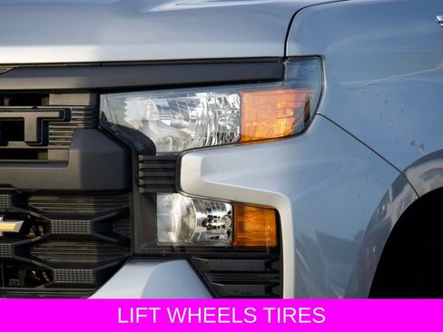 Used 2026 Chevrolet Silverado 1500 Custom RWD image 4