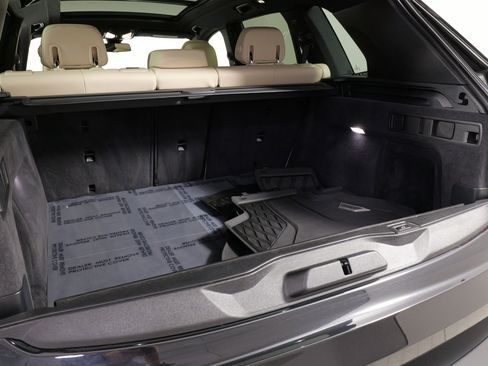 Used 2021 BMW X5 M50i w/ Premium Package image 64