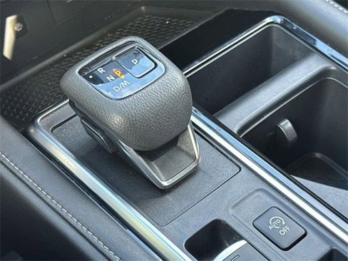 Certified 2024 Nissan Pathfinder SL image 16