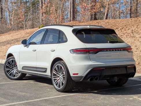 Certified 2025 Porsche Macan S AWD/4WD image 3