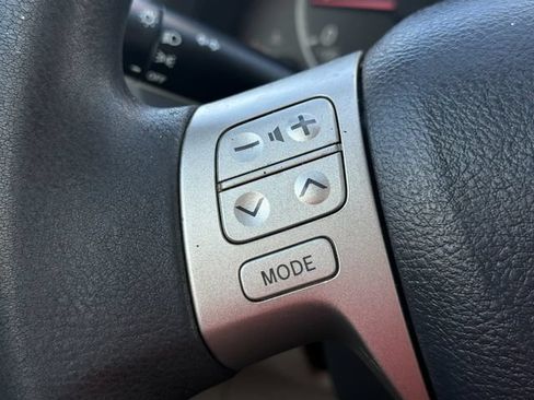 Used 2012 Toyota Corolla LE FWD image 22