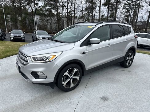 Used 2017 Ford Escape SE w/ SE Leather Comfort Package image 5
