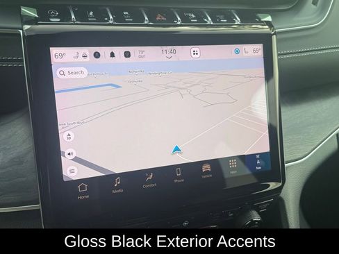 Certified 2025 Jeep Grand Cherokee Limited w/ Black Appearance Package image 15