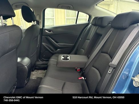 Used 2018 MAZDA MAZDA3 Sport w/ Preferred Equipment Package image 17