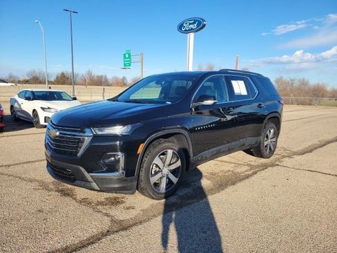 Used 2023 Chevrolet Traverse LT w/ LT Premium Package image 16