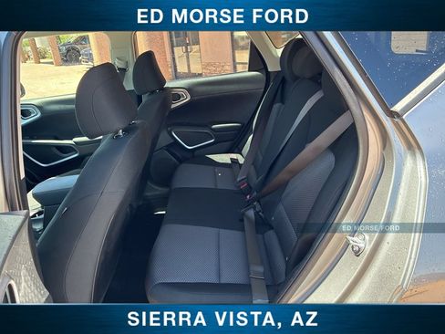 Used 2025 Kia Soul LX FWD image 17