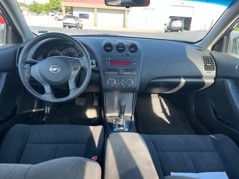 Used 2010 Nissan Altima 2.5 S FWD image 24