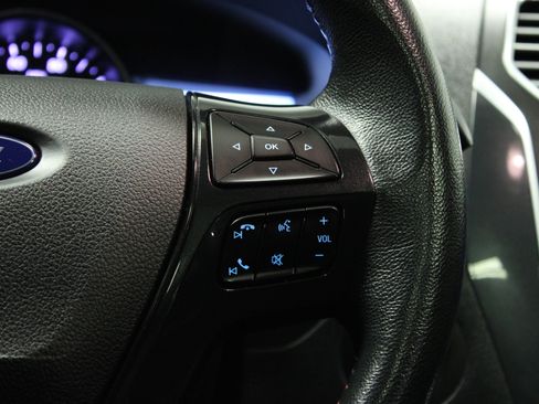 Used 2019 Ford Explorer Sport image 25