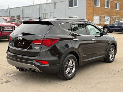 Used 2017 Hyundai Santa Fe Sport image 6