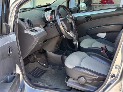 Used 2014 Chevrolet Spark LT image 10