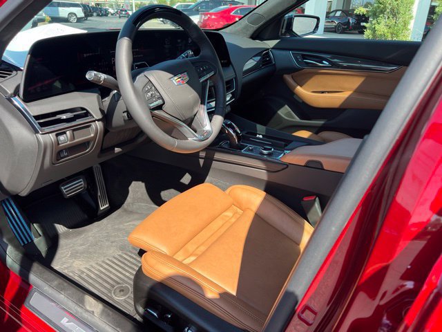 Used 2025 Cadillac CT5 V w/ Platinum Package RWD image 10