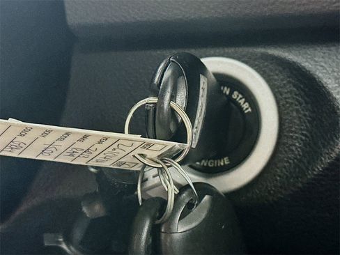 Used 2013 RAM 1500 Big Horn image 25