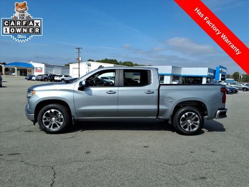 Used 2025 Chevrolet Silverado 1500 LT image 2