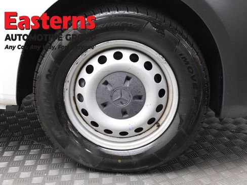 Used 2022 Mercedes-Benz Metris image 27