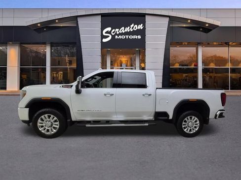 Used 2022 GMC Sierra 3500 Denali w/ Denali Ultimate Package AWD/4WD image 2