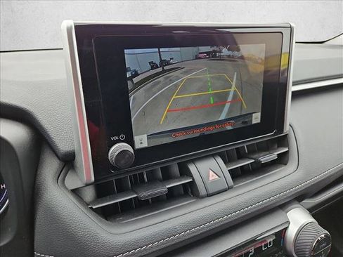 Used 2025 Toyota RAV4 LE AWD/4WD image 14