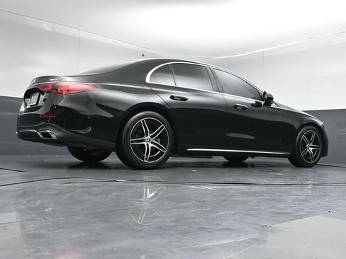 Used 2025 Mercedes-Benz E 350 4MATIC Sedan image 36