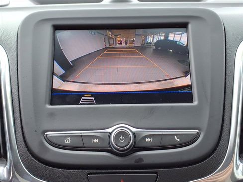 Used 2020 Chevrolet Equinox LT image 22