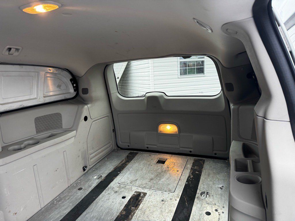 Used 2015 RAM C/V Tradesman FWD image 12