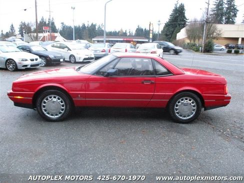 Used 1992 Cadillac Allante image 6